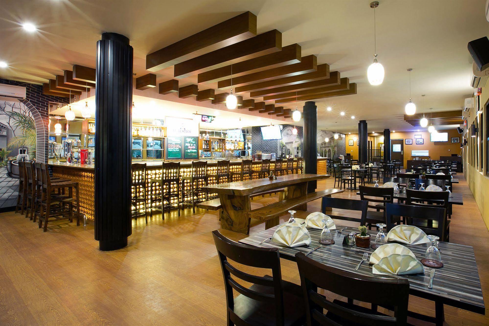 Kuta Station Hotel And Spa Μπαλί Εξωτερικό φωτογραφία