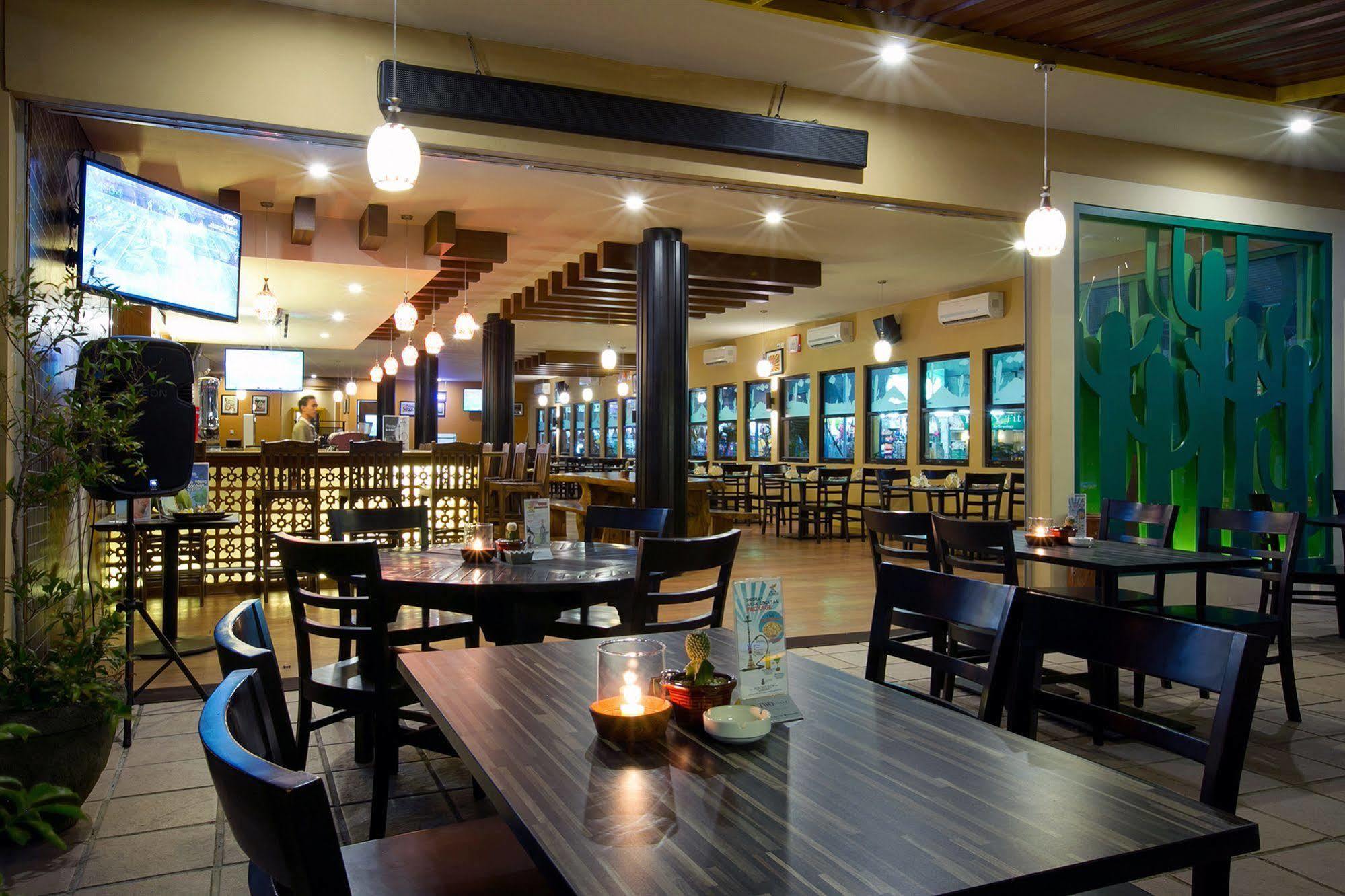 Kuta Station Hotel And Spa Μπαλί Εξωτερικό φωτογραφία