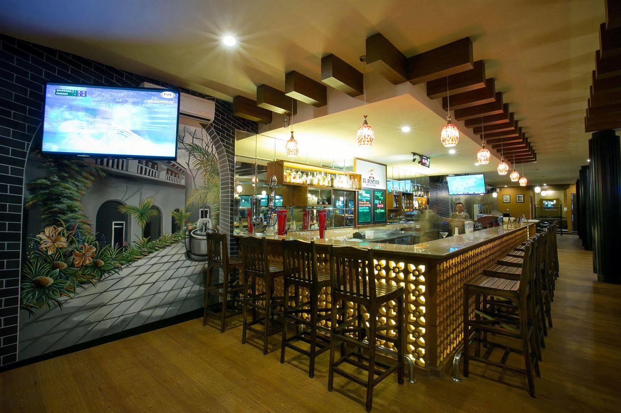 Kuta Station Hotel And Spa Μπαλί Εξωτερικό φωτογραφία