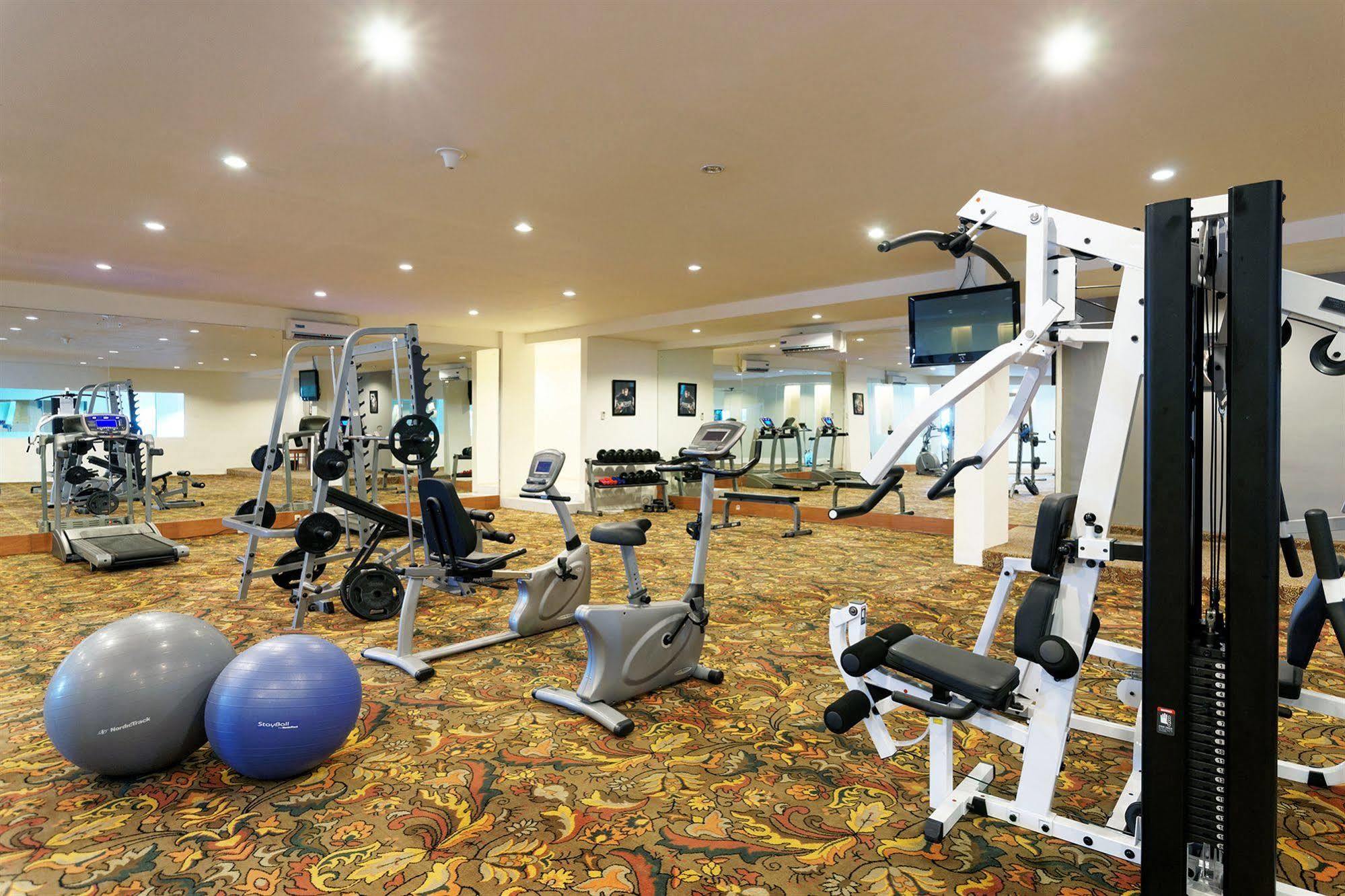 Kuta Station Hotel And Spa Μπαλί Εξωτερικό φωτογραφία